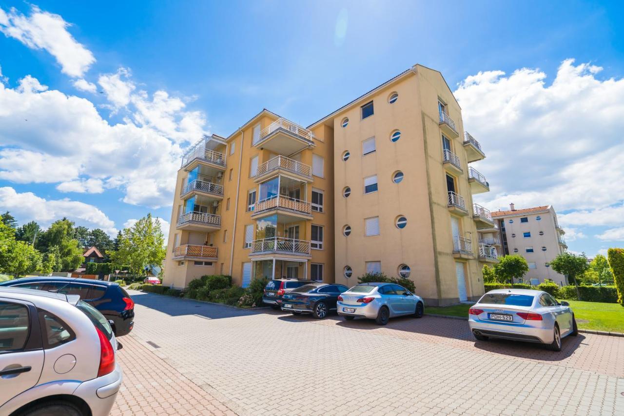 Myflat All-Season Apartment Siófok Exteriér fotografie